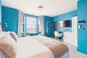 Top Redcar
