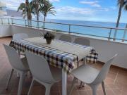 Great apartment facing the sea