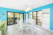 Top Captiva