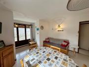 Appartement 2 pièces avec balcon et vue sur montagnes - FR-1-515-230