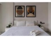 GJ Premium Shared Apartments Bandra W