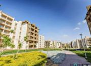 شقة مفروشة راقية بحديقة خاصة 15دقيقة من مطار القاهرة 3 غرف نوم