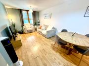 Harbourside Apartment in Bristol