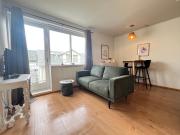 LL Properties - The Downtown Nest