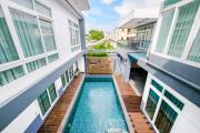 Luxury Pure Modern Pool Villa 5Bed KTV Gym Nr BTS&Central