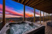 Grand Vista Lodge | Pool, Hot Tub & Epic Views