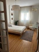 Chill Center Room SOLO HABITACIÓN con baño privado