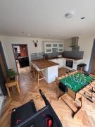 Luxurious Cottage on the River of Portree with Hot Tub! Luxurious Cottage on the River of Portree with Hot Tub!