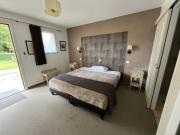 Logis Hotel-Restaurant "Auberge Le Petit pont"