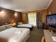 Top Narrandera