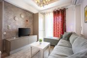 Glyfada Center Cozy Apartment