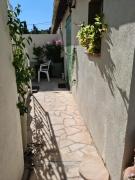 STUDIO INDEPENDANT AUBAGNE proche AIX CASSIS LA CIOTAT MARSEILLE