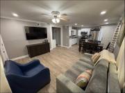 2 BR 2 Bath Airport SpaceX LNG WashDry Deck Pets