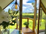 The View, Countryside Retreat with private hot tub, Cheshire