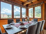 Design alpino in centro con balcone e parcheggio