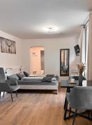 Studio Cervus with BrixenCard