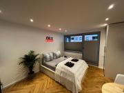 10 central apartment with balcony