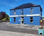 Trivia House