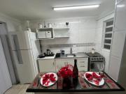 - Studio - com ar condicionado-5 Hospedes, a 50 metros dos melhores bares e restaurantes com musica ao vivo 3 quadras da Praia