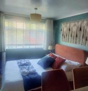 Twenty-One Retreat Surrounded by open landscapes