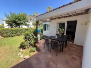 Cheap apartment with a sunny garden in Menorca