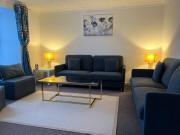 Etruria House - Near Water World, Festival Park and Bet365