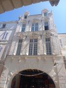 LA ROCHELAISE : Appartement calme & somptueux dans lhyper centre.