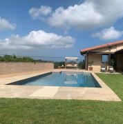 La Carrera, villa moderna con piscina privada en Mogro Cantabria
