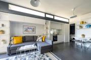Bright Modern Design New Duplex Loft Patio! #145