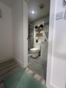 Double Room-2- in a great location-A newly apartment with 3 floors- 5 rooms-3 Bathroom-1 kitchen-1 terrace