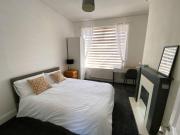 Modern room for short stay in Salford, PLAB Samson Modern room for short stay in Salford, PLAB Samson