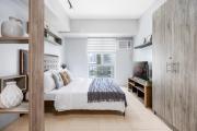 Furnished Studio in Avida Towers Riala, Cebu IT Park with Fast WiFi, Netflix, Pool and More