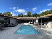 Villa moderne à Soustons avec piscine chauffée, 3 chambres et cuisine extérieure, animaux acceptés - FR-1-379-167