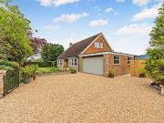 4 Bed in Great Broughton 96213