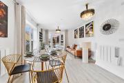 Brand New Luxurious 2bed Apartment by AYMONS HAVEN