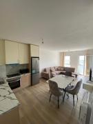 Apartment close to the Airport & handy for center