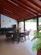 Alphaville Sobrado com Piscina e área Gourmet para 10 pessoas