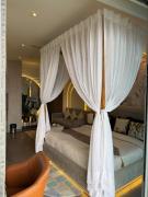 A White Heaven 32th floor