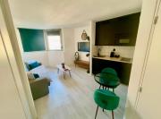 Azur Éden Studio avec Piscine à Deux Pas de la Plage