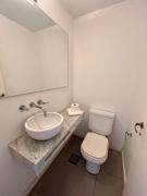 Amplio Departamento frente al Bosque