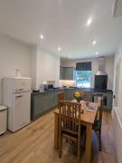Top Kingscote