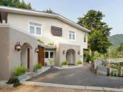 Hotel Avalong by Malwatta