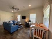 2bed2bath With Creek And Open Spaces