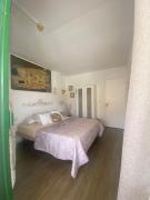 Malibu apartamento con campo de tennis y piscina con solarium