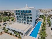 Seasons Hotel (Adults Only)