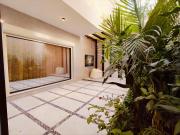 جناح فندقي فاخر مع حديقة خاصة في قلب القاهره الجديده