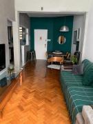 Three min close to the beach, lagoa and subway