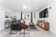 Cozy UF condo off Archer Road - Near Shands & VA !