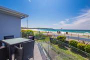 Mariners Mollymook Beach - beachside apartment