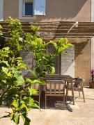 Bastidon paisible dans résidence avec piscine